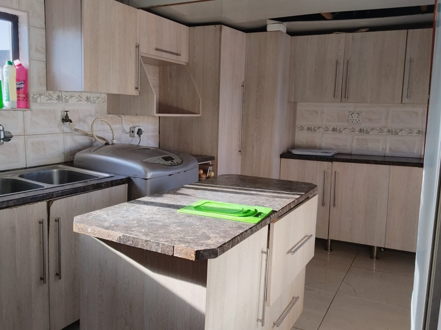 3 Bedroom Property for Sale in Mdantsane Eastern Cape